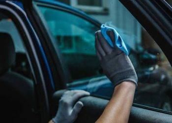 How Window Tinting Reduces Eye Strain While Driving